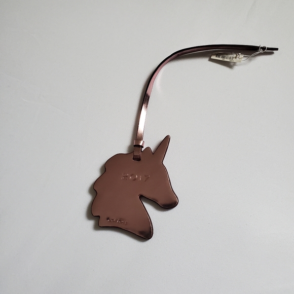 🦄 Metallic Unicorn Ornament - Picture 9 of 10